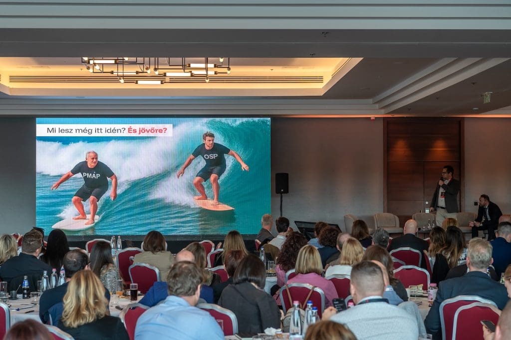 Balogh László előadása a Comferencia 2025 színpadán