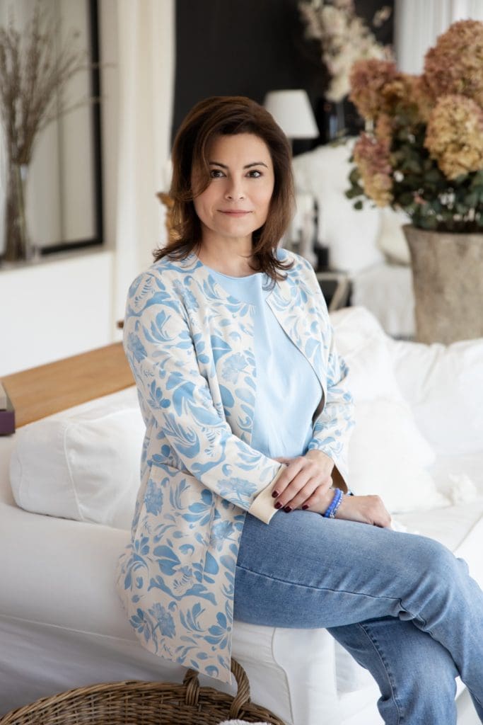 Keszler Anna iCompass díjazott ingatlanközvetítő portréja.