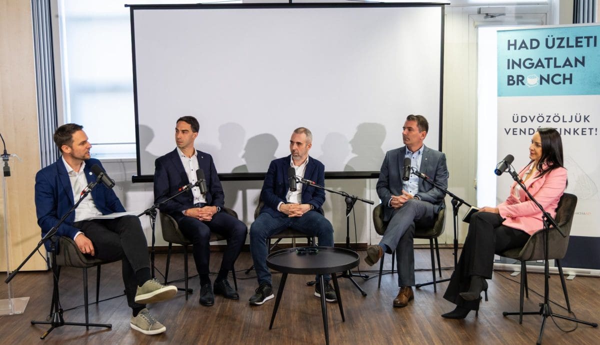 Balról jobbra Lőrincz-Hadnagy Tibor, Ifj. Bodrogi Fererenc, Markos András, Dely Zoltán István, Kalmár Milla