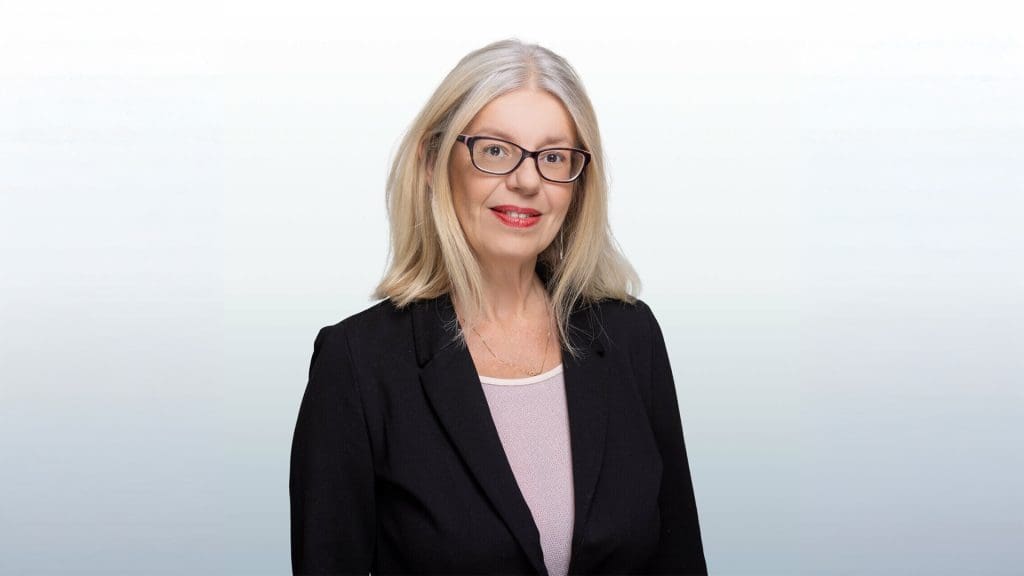 Lénárt Melitta ingatlanközvetítő portréja