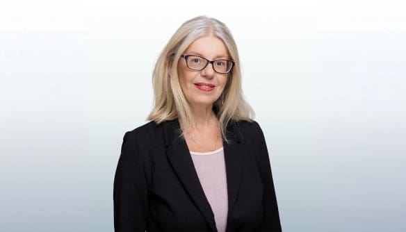 Lénárt Melitta ingatlanközvetítő portréja